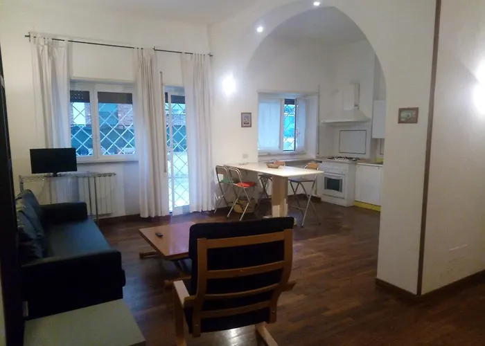 La Casa Di Nonna Betta Apartment Rom
